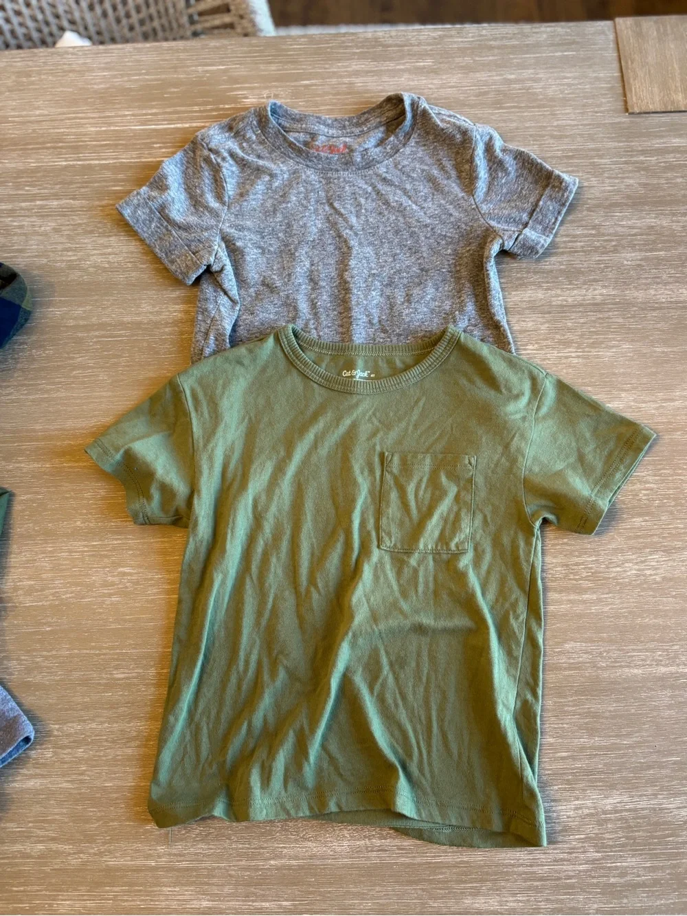 Bundle of toddler boy clothing (4T), cute outfits, 15 pieces! MIX & MATCH! - Picture 8 of 16